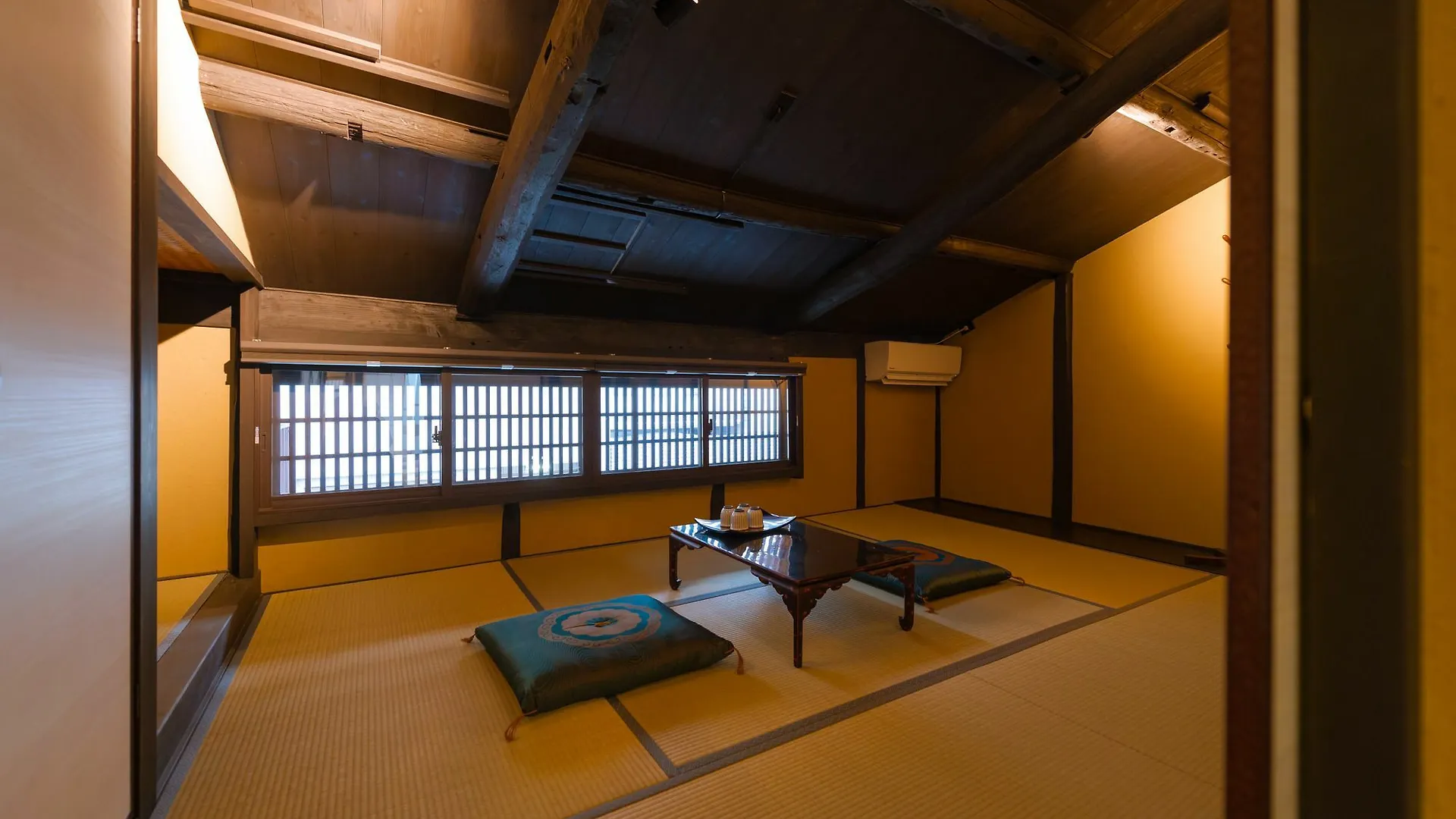 Kumomachiya Kazahaya Villa Kyoto